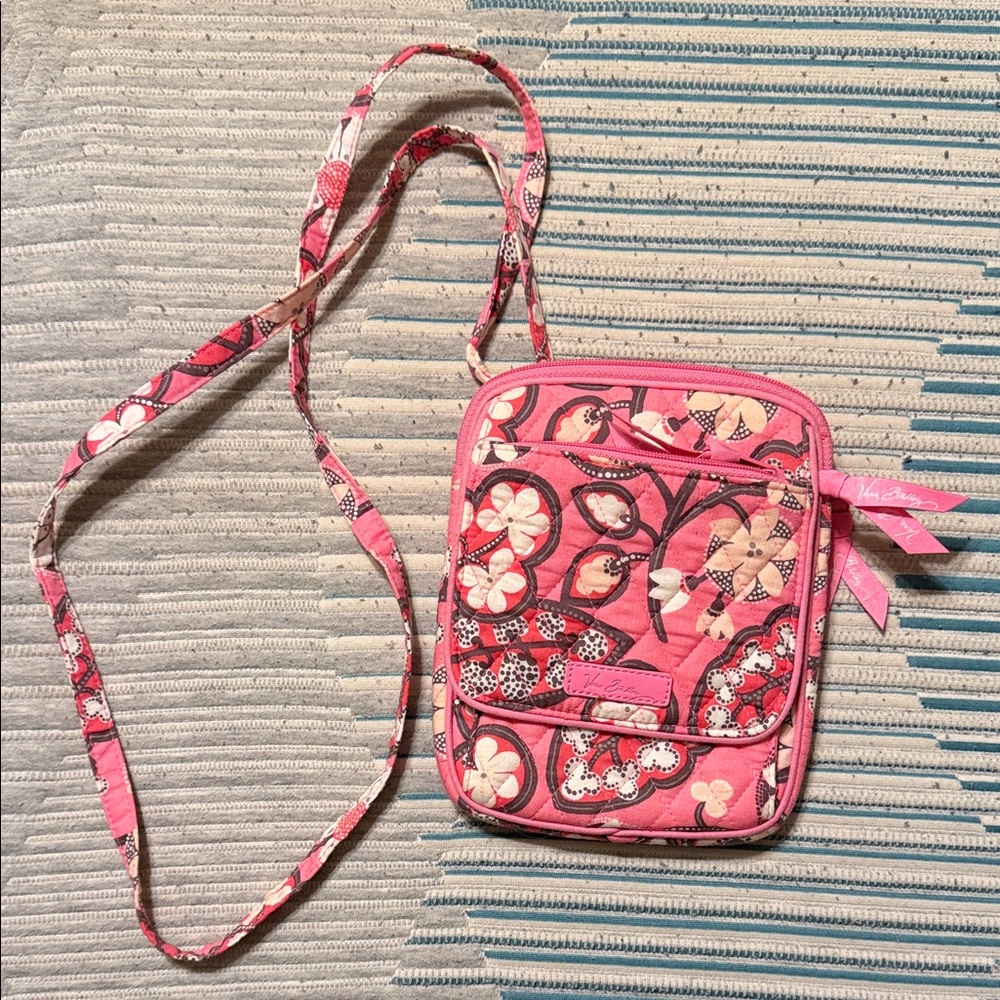 *SALE* Vera Bradley Pink and White Floral Crossbody Bag